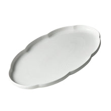 Load image into Gallery viewer, Oval Platter Large Hire